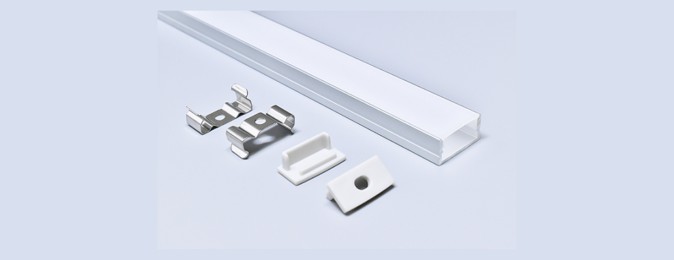 SURFACE 3/4″ ALUMINUM CHANNEL