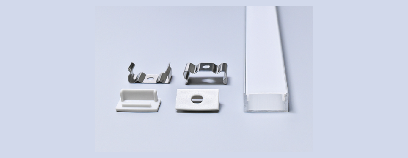 SURFACE 3/4″ ALUMINUM CHANNEL